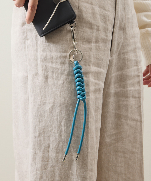 ITTI（イッチ）の「ITTI イッチ / CRISTY SNAKEKNOT CHARM スネークノットチャーム キーホルダー / ITTI-GOODS-063（キーホルダー・メンズ・グレイッシュベージュ/アイボリー/ブラック/タン/バーガンディー・FREE）」の17枚目の写真