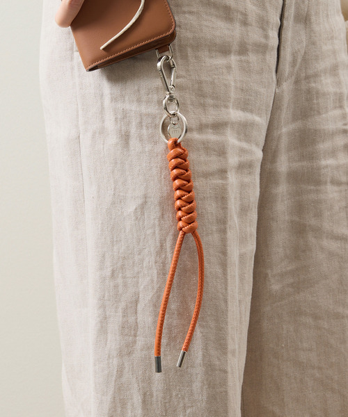 ITTI（イッチ）の「ITTI イッチ / CRISTY SNAKEKNOT CHARM スネークノットチャーム キーホルダー / ITTI-GOODS-063（キーホルダー・メンズ・グレイッシュベージュ/アイボリー/ブラック/タン/バーガンディー・FREE）」の19枚目の写真