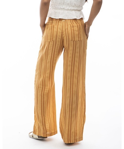 BILLABONG(ビラボン)の「BILLABONG レディース NEW WAVES 2 ロングパンツ 【2024年夏モデル】/ビラボンソフトタッチワイドパンツ(その他パンツ・レディース・マルチ/ブラウン・X-SMALL)」の4枚目の写真