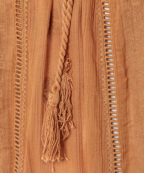 Another Edition（アナザーエディション）の「ヨウリュウ刺繍ワンピース/AEBC Cﾖｳﾘｭｳ EMBR OP◆（ワンピース・レディース・ホワイト/オレンジ・フリー）」の3枚目の写真