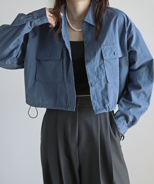 COURO(コウロ)の「ナイロンオーバーショートシャツ(シャツ/ブラウス・レディース・サーモンピンク/アイボリー/ブラック/オリーブ/ブルー・FREE)」の4枚目の写真