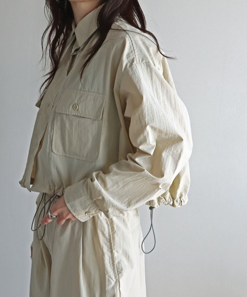 COURO(コウロ)の「ナイロンオーバーショートシャツ(シャツ/ブラウス・レディース・サーモンピンク/アイボリー/ブラック/オリーブ/ブルー・FREE)」の7枚目の写真