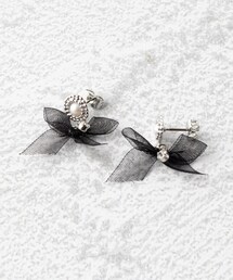 Grandedge（グランドエッジ）の「ピアス ニッケルフリー シアー リボン パール調 ストーン チタンポスト ドロップピアス（ピアス（両耳用））」