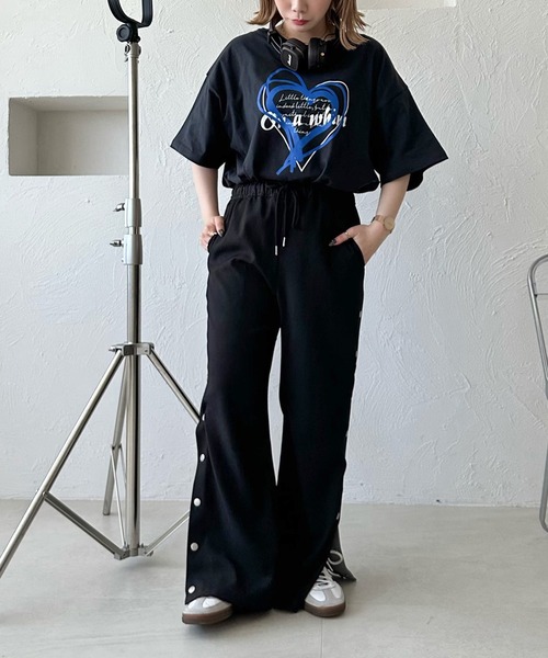 apres jour mignon(アプレジュールミニョン)の「アソートビッグTシャツ【ZOZOTOWN限定アイテム】(Tシャツ/カットソー・レディース・ナチュラル/ブラック系その他/ホワイト系その他2/オフホワイト/レッド/ホワイト系その他/ネイビー/ブラック・X-LARGE/フリー)」の9枚目の写真