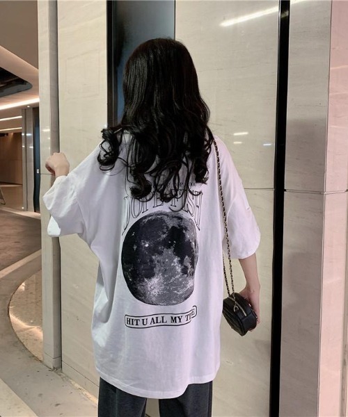 SHEENA(シーナ)の「プラネットロゴバックプリントオーバーサイズTシャツ(Tシャツ/カットソー・レディース・ホワイト/グレー・M)」の4枚目の写真