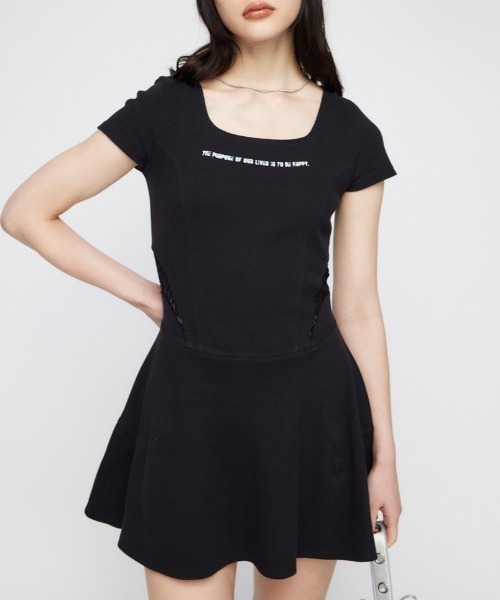 LAGUA GEM（ラグアジェム）の「SIDE LACE CUT ミニワンピース（ワンピース・レディース・ホワイト/カーキ/ブラック・MEDIUM/SMALL）」の3枚目の写真