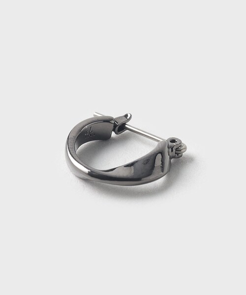 omi 着用 ピアス T  フープピアス omi 登坂広臣 着用 Tフープ ピアス - メルカリ