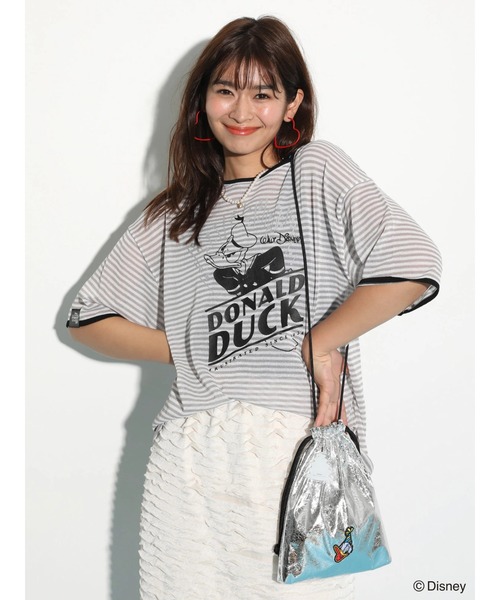 Green　Parks（グリーンパークス）の「ドナルドダック90th/ラメ巾着ポシェット（ポーチ・レディース・シルバー/ブルー・FREE）」の7枚目の写真