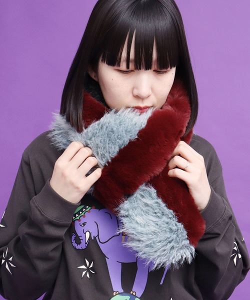 didizizi(ディディジジ)の「マルチカラーファーマフラー(ストール/ショール・レディース・ベージュ/パープル/ブルー・FREE)」の8枚目の写真