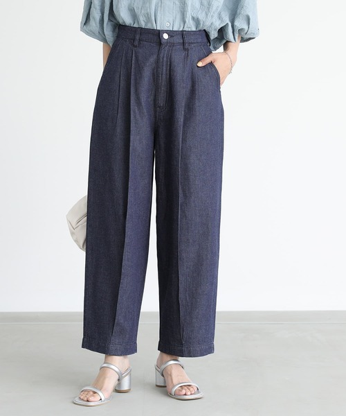 n'OrLABEL(ノアールレーベル)の「麻混ペグトップデニムパンツ(デニムパンツ・レディース・ケミカルウォッシュ/ワンウォッシュ・2/1)」の1枚目の写真