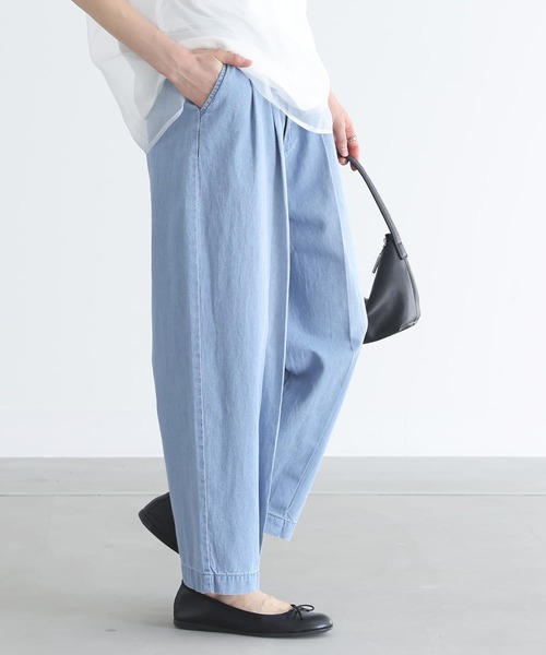 n'OrLABEL(ノアールレーベル)の「麻混ペグトップデニムパンツ(デニムパンツ・レディース・ケミカルウォッシュ/ワンウォッシュ・2/1)」の3枚目の写真