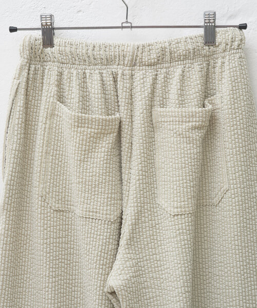 WHIMSIC（ウィムジック）の「【UNISEX/SETUP対応】ストレッチシアサッカーイージーパンツ（その他パンツ・メンズ・チャコールグレー/グレイッシュベージュ・FREE）」の8枚目の写真