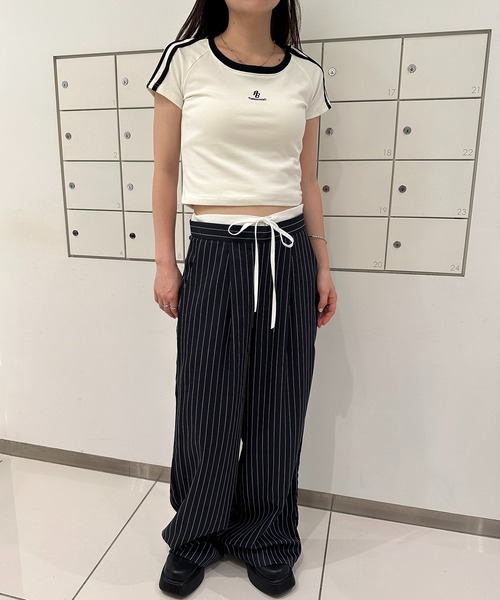 solleim(ソルレム)の「ワンポイントロゴラインTシャツ(Tシャツ/カットソー・レディース・アイボリー/ブラック/ベージュ・M)」の6枚目の写真