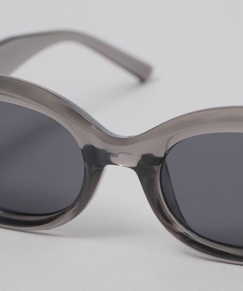 JEANASIS(ジーナシス)の「ワイドフレームサングラス/132294(サングラス・レディース・グレー系その他/ブラック系その他・FREE)」の8枚目の写真