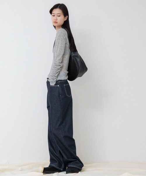 HEILIS(ヘイリス)の「袖シャーリングシアートップス / ロンT 長袖 カットソー メランジ 春服 夏服 秋服 レイヤード 透け感 シアー ギャザー(Tシャツ/カットソー・レディース・アイボリー/ブラック/ブルー/グレー/オレンジ・FREE)」の21枚目の写真