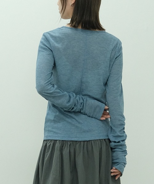 HEILIS(ヘイリス)の「袖シャーリングシアートップス / ロンT 長袖 カットソー メランジ 春服 夏服 秋服 レイヤード 透け感 シアー ギャザー(Tシャツ/カットソー・レディース・アイボリー/ブラック/ブルー/グレー/オレンジ・FREE)」の11枚目の写真