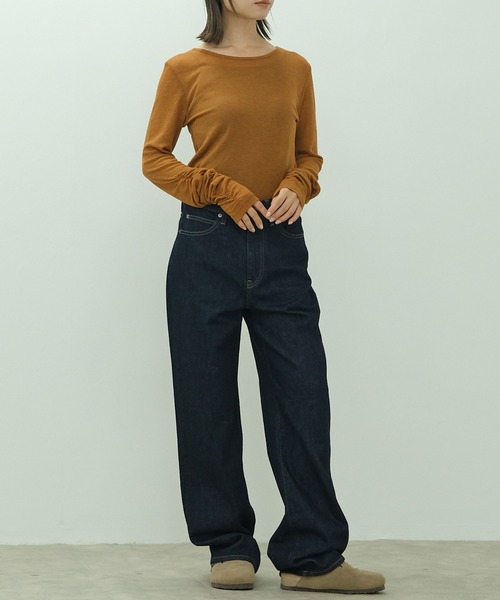 HEILIS(ヘイリス)の「袖シャーリングシアートップス / ロンT 長袖 カットソー メランジ 春服 夏服 秋服 レイヤード 透け感 シアー ギャザー(Tシャツ/カットソー・レディース・アイボリー/ブラック/ブルー/グレー/オレンジ・FREE)」の22枚目の写真