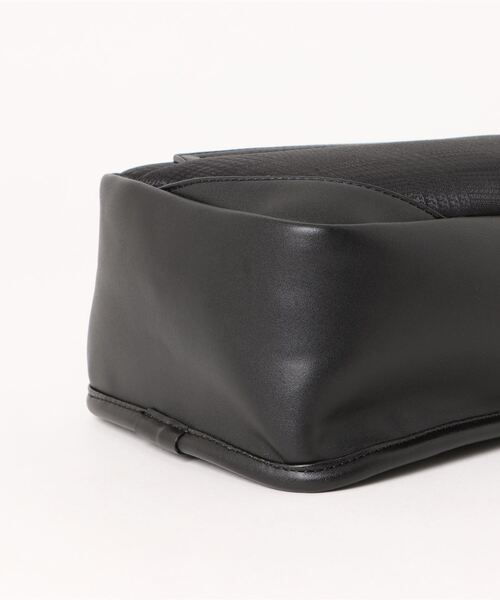 TAKA-Q（タカキュー）の「【両掛け仕様】タカキュー グレンチェック ボディバッグ（ボディバッグ/ウエストポーチ・メンズ・ネイビー/ブラック・FREE）」の4枚目の写真