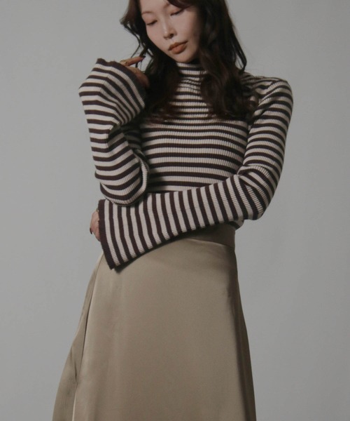Social GIRL（ソーシャルガール）の「フレア袖ハイネックボーダーニット リブニット（ニット/セーター・レディース・ブラウン/ブラック・M）」の22枚目の写真