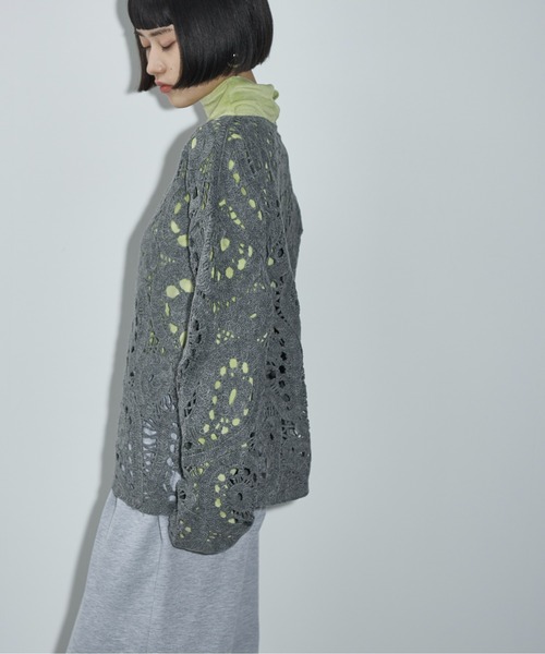 THE YOn(ザヨン)の「ペイズリークロシェレースルーズフィットニットプルオーバー(ニット/セーター・レディース・アイボリー/ライム/グレー・FREE)」の17枚目の写真