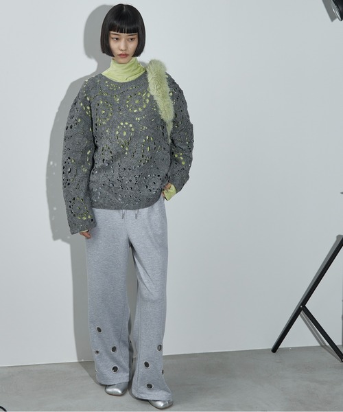 THE YOn(ザヨン)の「ペイズリークロシェレースルーズフィットニットプルオーバー(ニット/セーター・レディース・アイボリー/ライム/グレー・FREE)」の14枚目の写真