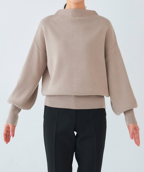 RUIRUE BOUTIQUE(ルイルエブティック)の「洗える | 選べるデザイン パールボタン アンチピリング ニット(バックパール) | 長袖 トップス 体型カバー ボリューム袖 オフィスカジュアル 通勤服 お手入れ簡単 プルオーバー セーター(ニット/セーター・レディース・ブラック/グレイッシュベージュ/アイボリー・L/M)」の12枚目の写真