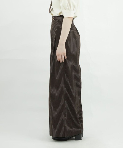 F i.n.t（フィント）の「【セットアップ対応/2サイズ展開】ビットベルト付きレジメストライプパンツ/F&A/fint（その他パンツ・レディース・グレー×ホワイト/ブラウン・2/1）」の13枚目の写真