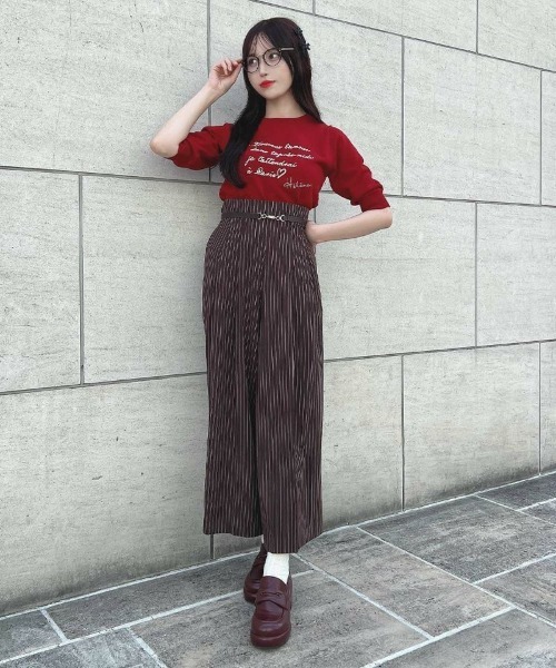 F i.n.t（フィント）の「【セットアップ対応/2サイズ展開】ビットベルト付きレジメストライプパンツ/F&A/fint（その他パンツ・レディース・グレー×ホワイト/ブラウン・2/1）」の3枚目の写真