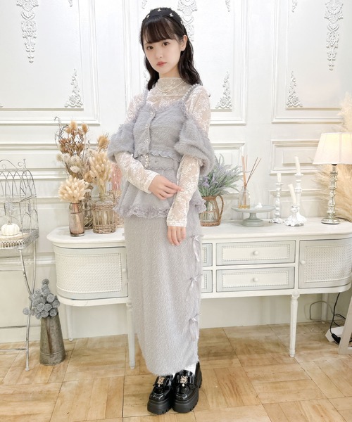 セール】ラメフェザービスチェ×レースTOPS SET（Tシャツ
