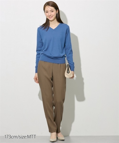 slattgir（スラットジール）の「高身長　毛玉ができにくい洗えるＶネックセーター　（トールサイズ）（ニット/セーター・レディース・ブラック/ライトベージュ/ブルー/ダークオレンジ/ダークグリーン・M/L/LL/3L）」の11枚目の写真