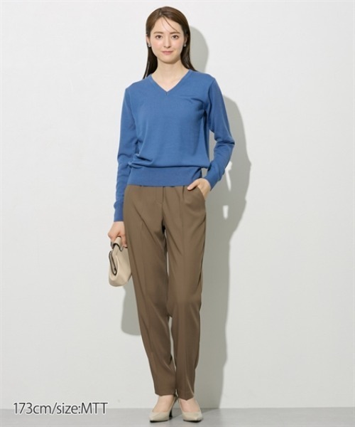 slattgir（スラットジール）の「高身長　毛玉ができにくい洗えるＶネックセーター　（トールサイズ）（ニット/セーター・レディース・ブラック/ライトベージュ/ブルー/ダークオレンジ/ダークグリーン・M/L/LL/3L）」の12枚目の写真