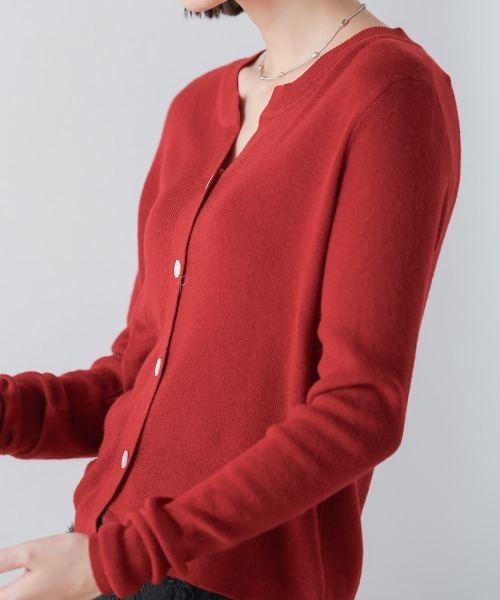 Bou Jeloud(ブージュルード)の「ソフトタッチキーネックカーデ(カーディガン/ボレロ・レディース・ブラック/ベージュ/グレー/レッド・FREE)」の6枚目の写真