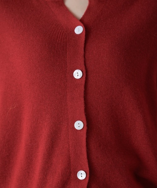 Bou Jeloud(ブージュルード)の「ソフトタッチキーネックカーデ(カーディガン/ボレロ・レディース・ブラック/ベージュ/グレー/レッド・FREE)」の9枚目の写真