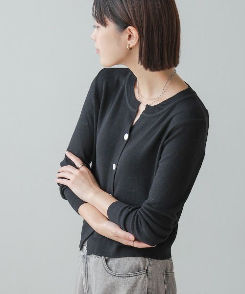 Bou Jeloud(ブージュルード)の「ソフトタッチキーネックカーデ(カーディガン/ボレロ・レディース・ブラック/ベージュ/グレー/レッド・FREE)」の17枚目の写真