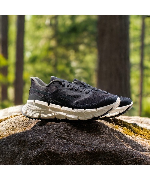 Reebok(リーボック)の「フロートジグ アドベンチャー 1 / FLOATZIG ADVENTURE 1(スニーカー・メンズ・ベージュ/ブラック/ブラック×グレー/グリーン・25.5cm/26.0cm/26.5cm/27.0cm/27.5cm/28.0cm/28.5cm/29.0cm/25.0cm)」の13枚目の写真