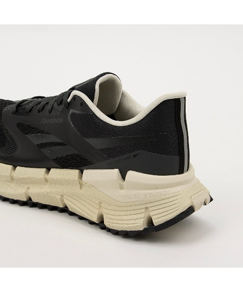 Reebok(リーボック)の「フロートジグ アドベンチャー 1 / FLOATZIG ADVENTURE 1(スニーカー・メンズ・ベージュ/ブラック/ブラック×グレー/グリーン・25.5cm/26.0cm/26.5cm/27.0cm/27.5cm/28.0cm/28.5cm/29.0cm/25.0cm)」の18枚目の写真