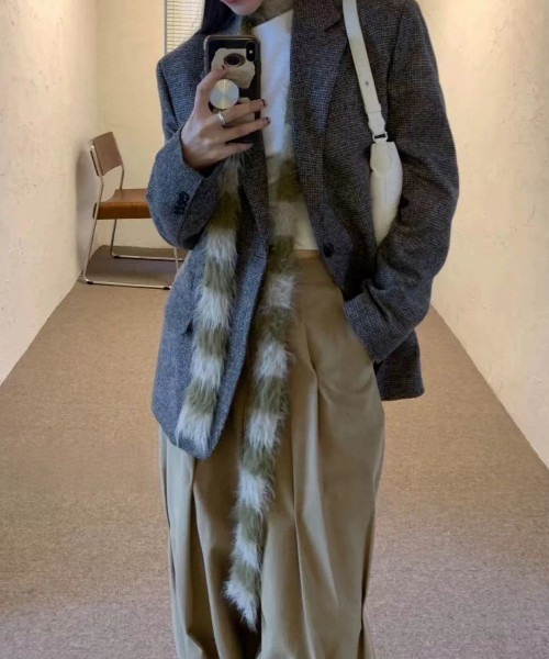 ARCHIVER(アーカイバ)の「【Bz】スキニーロングニットスカーフ/ロングタイ/細マフラー(MA)(マフラー・レディース・ブラック/ブルー/ブラウン/ホワイト・FREE)」の12枚目の写真