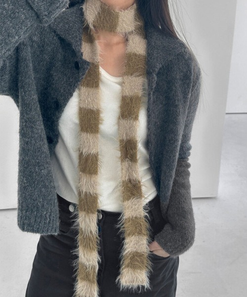 ARCHIVER(アーカイバ)の「【Bz】スキニーロングニットスカーフ/ロングタイ/細マフラー(MA)(マフラー・レディース・ブラック/ブルー/ブラウン/ホワイト・FREE)」の13枚目の写真