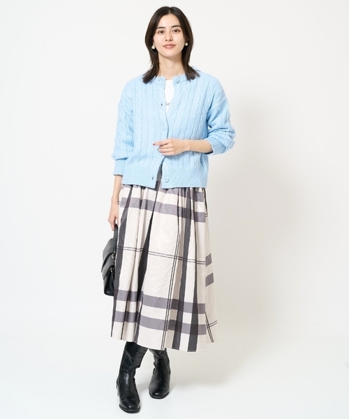 a.v.v（アーヴェヴェ）の「2WAY アラン柄ニットカーディガン（カーディガン/ボレロ・レディース・グレー/ダークインディゴブルー/ベージュ・34/36/38/42/40）」の7枚目の写真