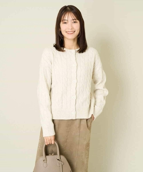 a.v.v（アーヴェヴェ）の「2WAY アラン柄ニットカーディガン（カーディガン/ボレロ・レディース・グレー/ダークインディゴブルー/ベージュ・34/36/38/42/40）」の21枚目の写真