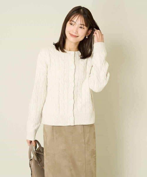 a.v.v（アーヴェヴェ）の「2WAY アラン柄ニットカーディガン（カーディガン/ボレロ・レディース・グレー/ダークインディゴブルー/ベージュ・34/36/38/42/40）」の22枚目の写真