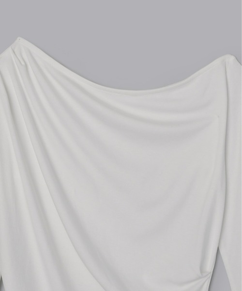 Olu.（オルドット）の「ドレープフレアスリーブカットソー（Tシャツ/カットソー・レディース・チャコールグレー/ホワイト・FREE）」の9枚目の写真