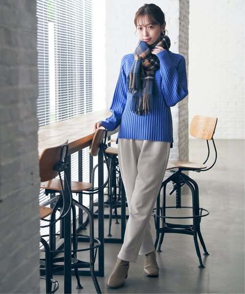 ikka(イッカ)の「GOKU楽フェイクスエードテーパードパンツ(その他パンツ・レディース・モカ/ベージュ/ブラック・L/M/S)」の21枚目の写真