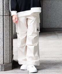 あったかフロントジップカーゴ