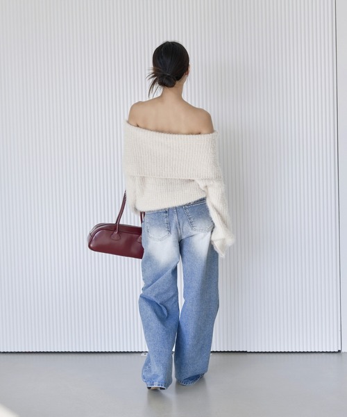 UNE MANSION(ユヌマンション)の「アンゴラモヘアフォンダンオフショルダーオーバーサイズニット(ニット/セーター・レディース・ブラック/クリーム・FREE)」の21枚目の写真