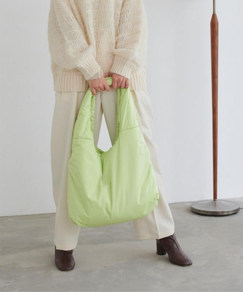 titivate(ティティベイト)の「撥水中綿トートバッグ(トートバッグ・レディース・ブラック/ライトグリーン/アイボリー/ラベンダー・FREE)」の14枚目の写真