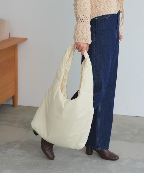 titivate(ティティベイト)の「撥水中綿トートバッグ(トートバッグ・レディース・ブラック/ライトグリーン/アイボリー/ラベンダー・FREE)」の7枚目の写真