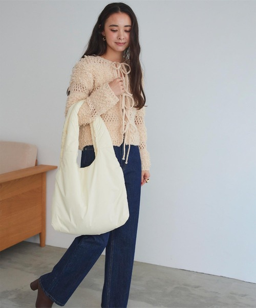 titivate(ティティベイト)の「撥水中綿トートバッグ(トートバッグ・レディース・ブラック/ライトグリーン/アイボリー/ラベンダー・FREE)」の5枚目の写真