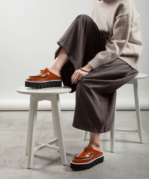 Jeffrey Campbell Rosebud 黒ローファー 88802578b_8_d_500.jpg