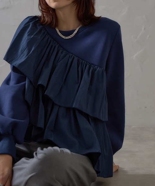 each（イーチ）の「裏起毛アシメティアードフリルスウェット（スウェット・レディース・ネイビー/ブラック/グレー・FREE）」の4枚目の写真